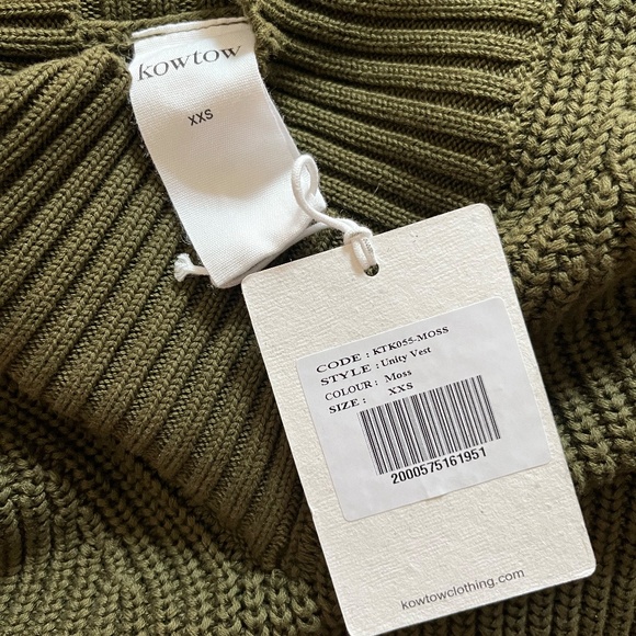 Kowtow Unity Vest | XXS | Moss - Picture 5 of 8